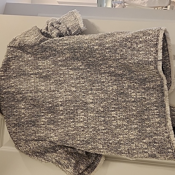 Cinq à Sept Black and White Tweed Blazer- NWOT - Picture 7 of 7